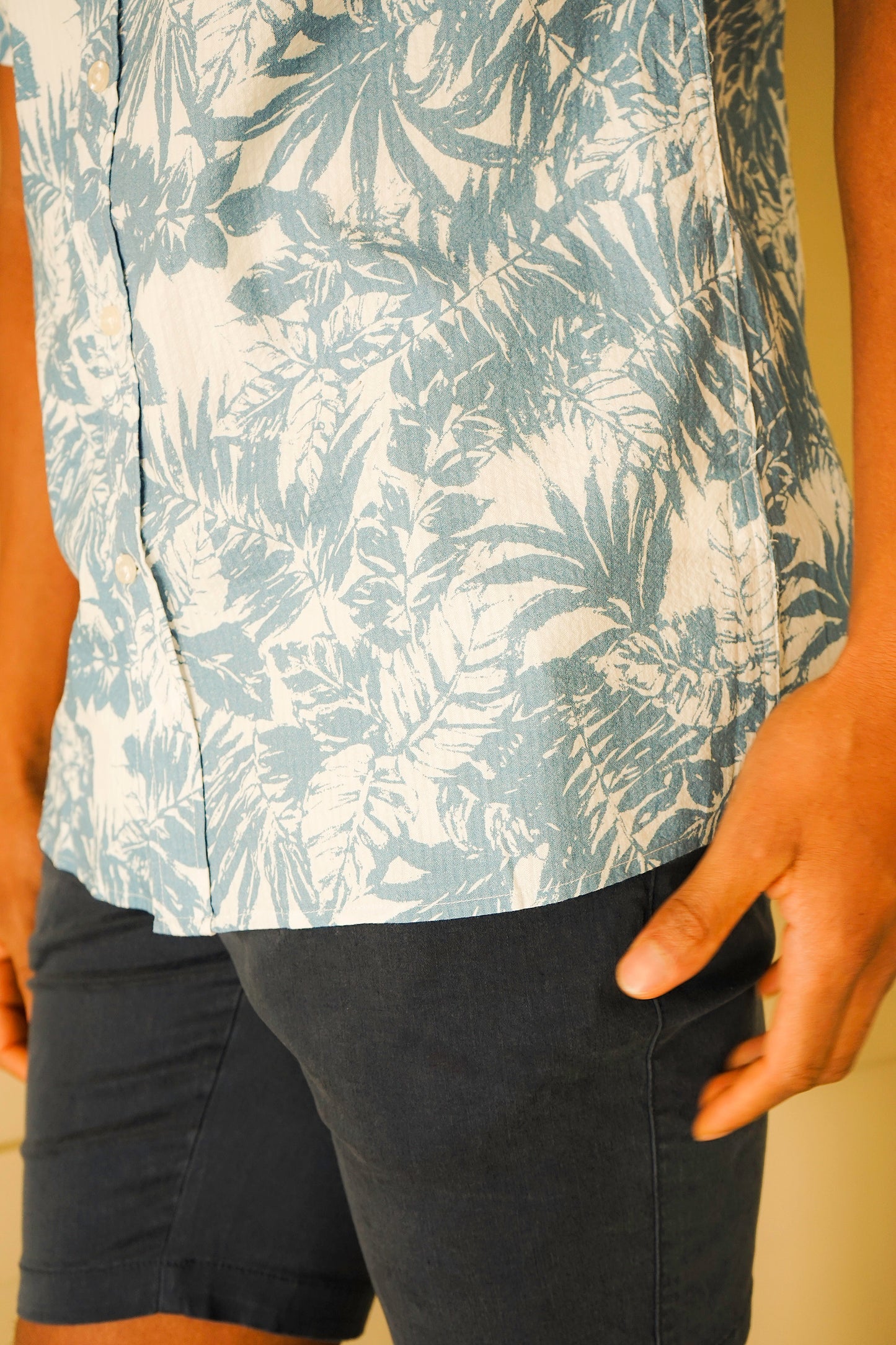 Reynolds Seersucker Blue Leaves Shirt